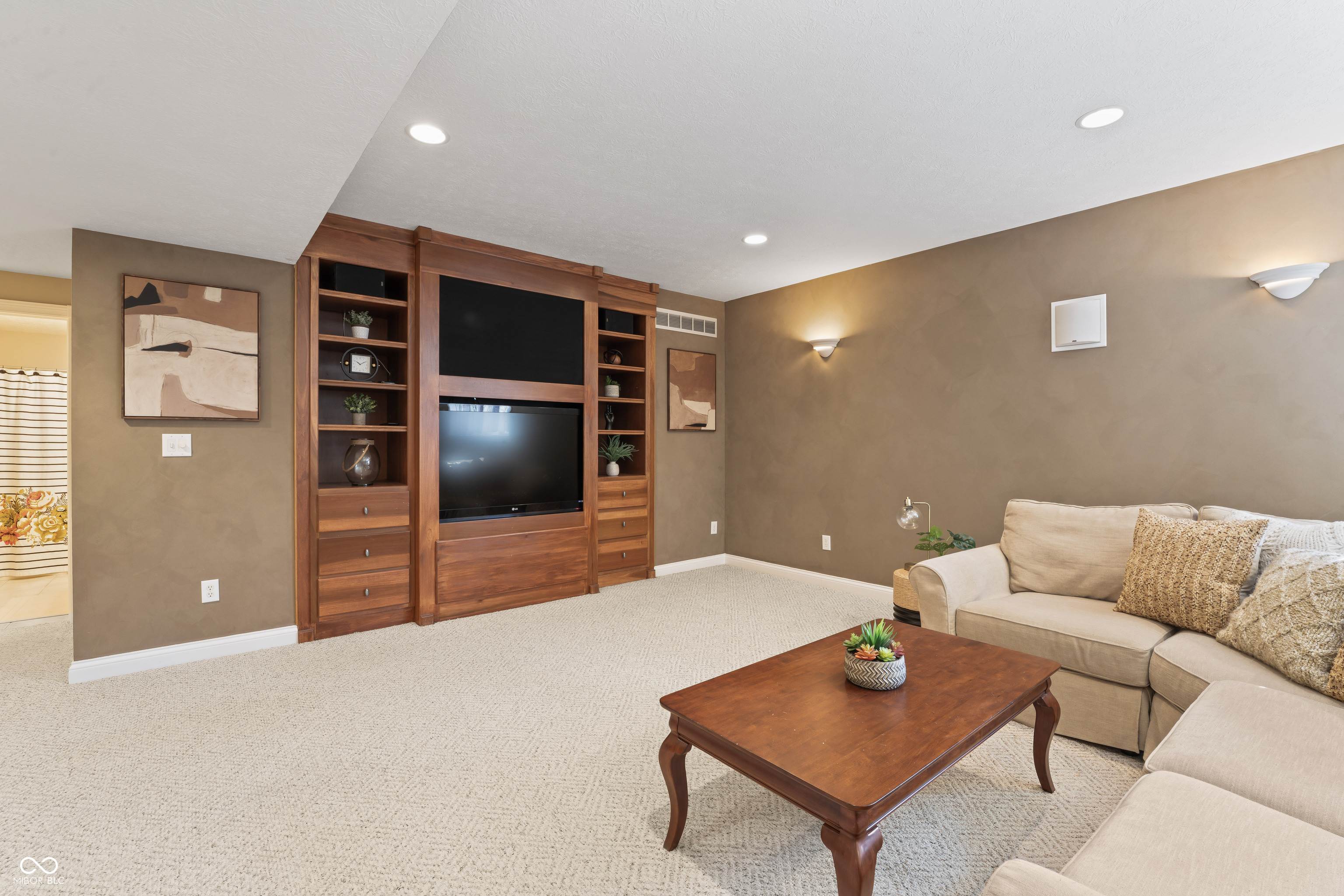 9914 Springstone Road Fishers, IN 46055 - Photo 54 of 72