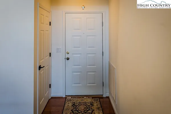 $1,250,000 | 139 Trout Stream Trail, Unit SMOKIES 5, Blowing Rock, NC 28605