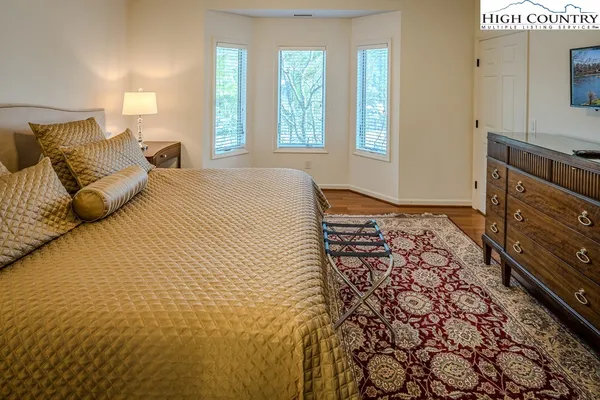 $1,250,000 | 139 Trout Stream Trail, Unit SMOKIES 5, Blowing Rock, NC 28605