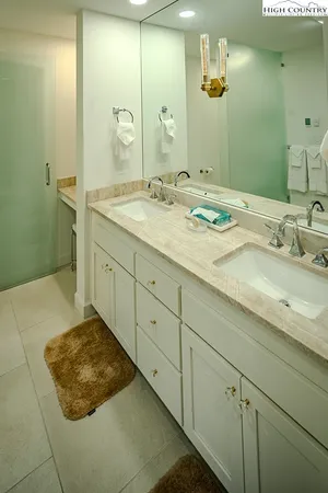 $1,250,000 | 139 Trout Stream Trail, Unit SMOKIES 5, Blowing Rock, NC 28605