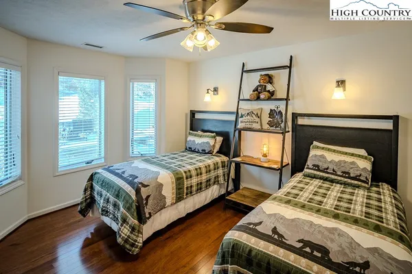 $1,250,000 | 139 Trout Stream Trail, Unit SMOKIES 5, Blowing Rock, NC 28605