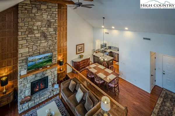 $1,250,000 | 139 Trout Stream Trail, Unit SMOKIES 5, Blowing Rock, NC 28605