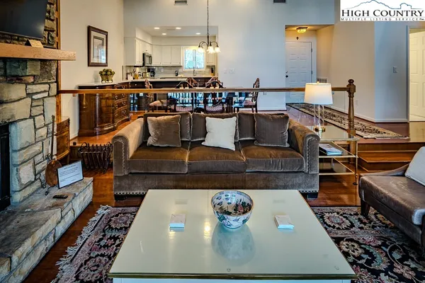 $1,250,000 | 139 Trout Stream Trail, Unit SMOKIES 5, Blowing Rock, NC 28605