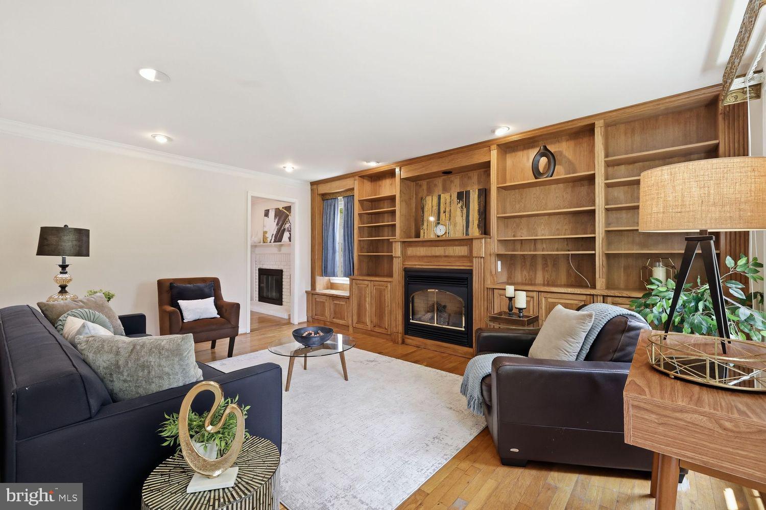 1332 Winding Waye Lane Silver Spring, MD 20902 - Photo 4 of 84