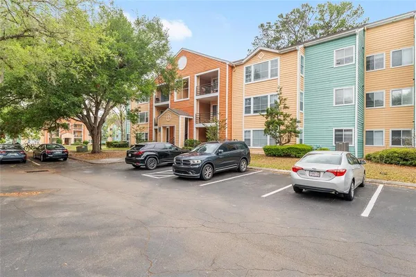 $190,000 | 2601 Southwest Archer Road, Unit J339, Gainesville, FL 32608
