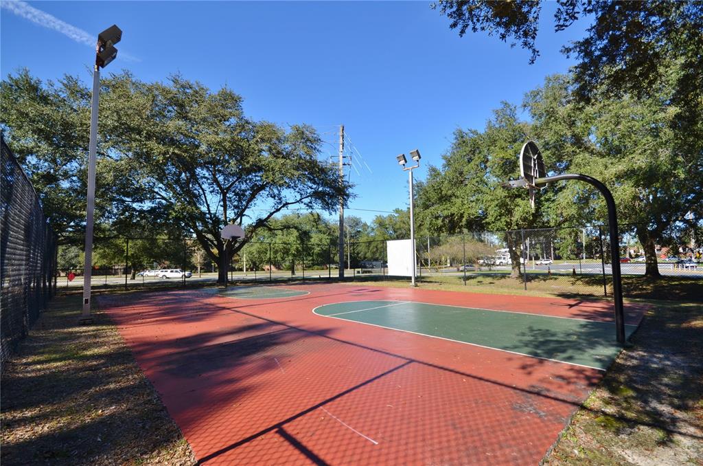 2601 Southwest Archer Road, Unit J339 Gainesville, FL 32608 - Photo 33 of 36