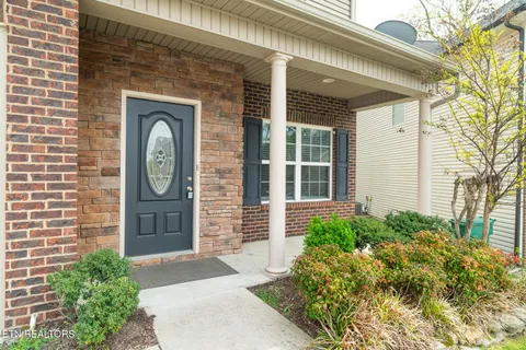 $400,000 | 970 Vicar Lane, Knoxville, TN 37919