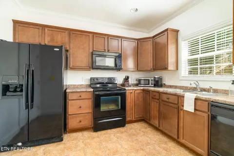 $400,000 | 970 Vicar Lane, Knoxville, TN 37919