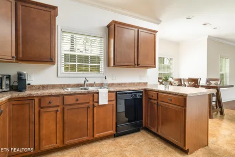 $400,000 | 970 Vicar Lane, Knoxville, TN 37919