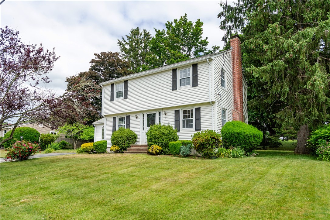 69 Douglas Road Warwick, RI 02886 - Photo 3 of 50