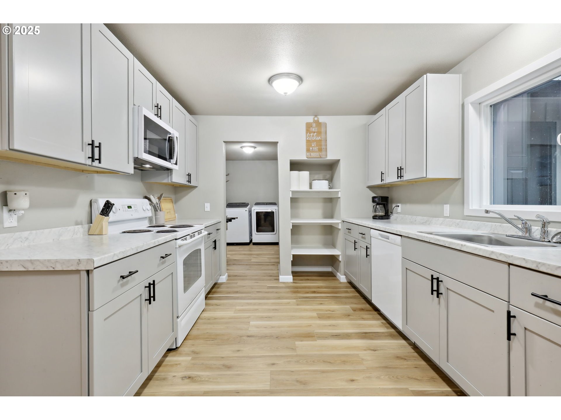 23595 East Lolo Pass Road Rhododendron, OR 97049 - Photo 13 of 46