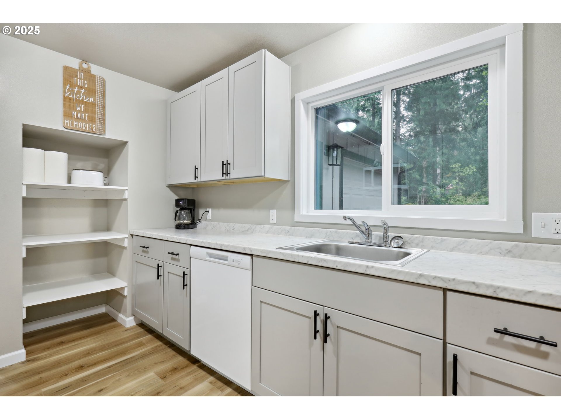 23595 East Lolo Pass Road Rhododendron, OR 97049 - Photo 15 of 46