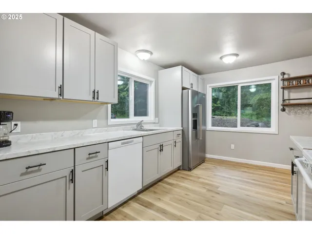 $499,000 | 23595 East Lolo Pass Road, Rhododendron, OR 97049