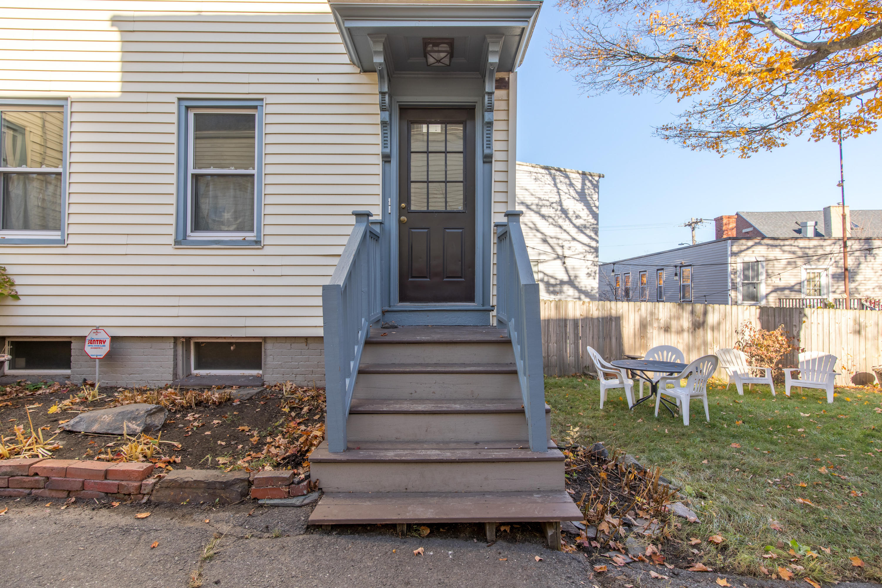 21 Hanover Street Portland, ME 04101 - Photo 35 of 40 21 Hanover Street Portland-8
