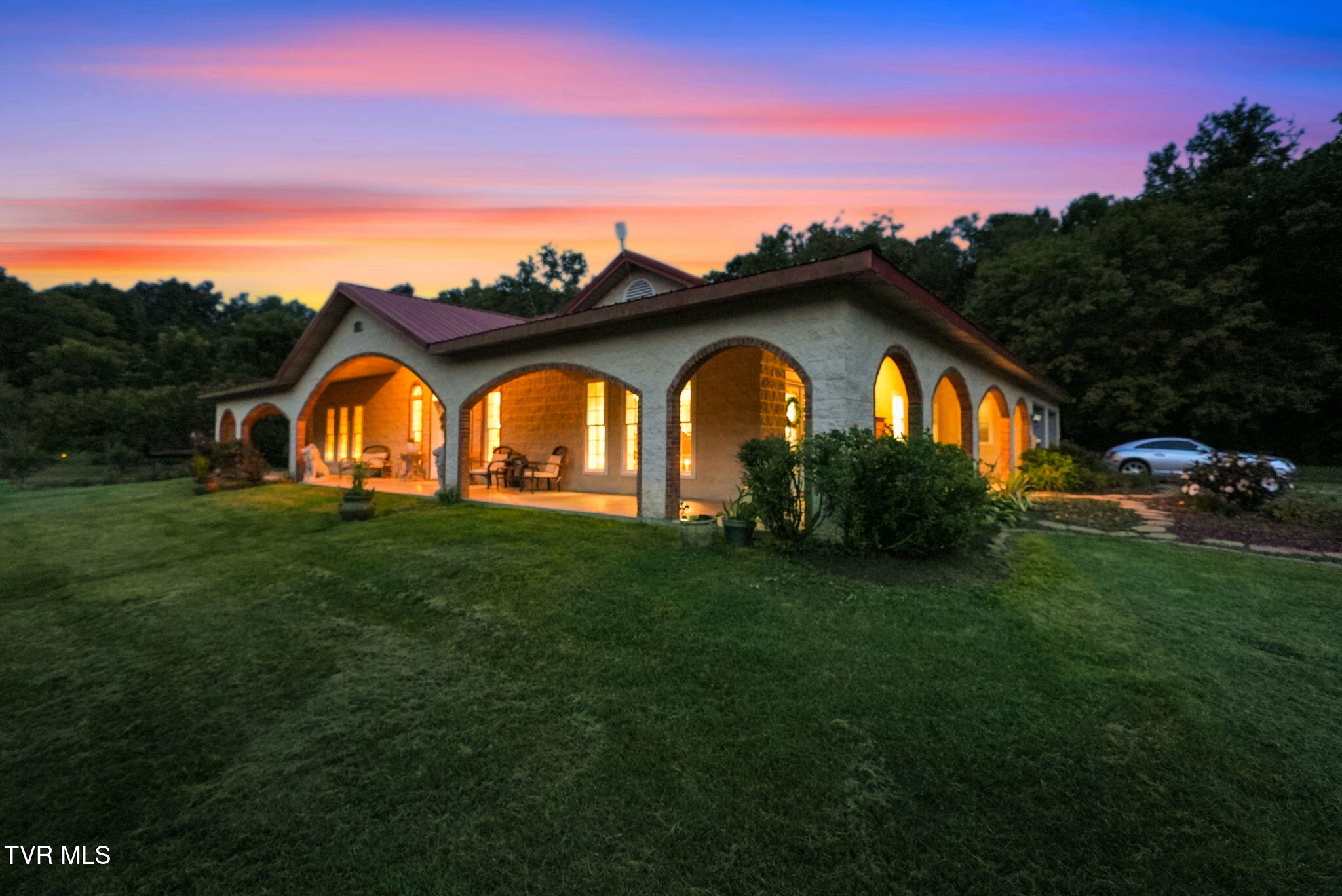 7120 Moccasin Valley Road Lebanon, VA 24266 - Photo 4 of 91 58-web-or-mls-DSC03133