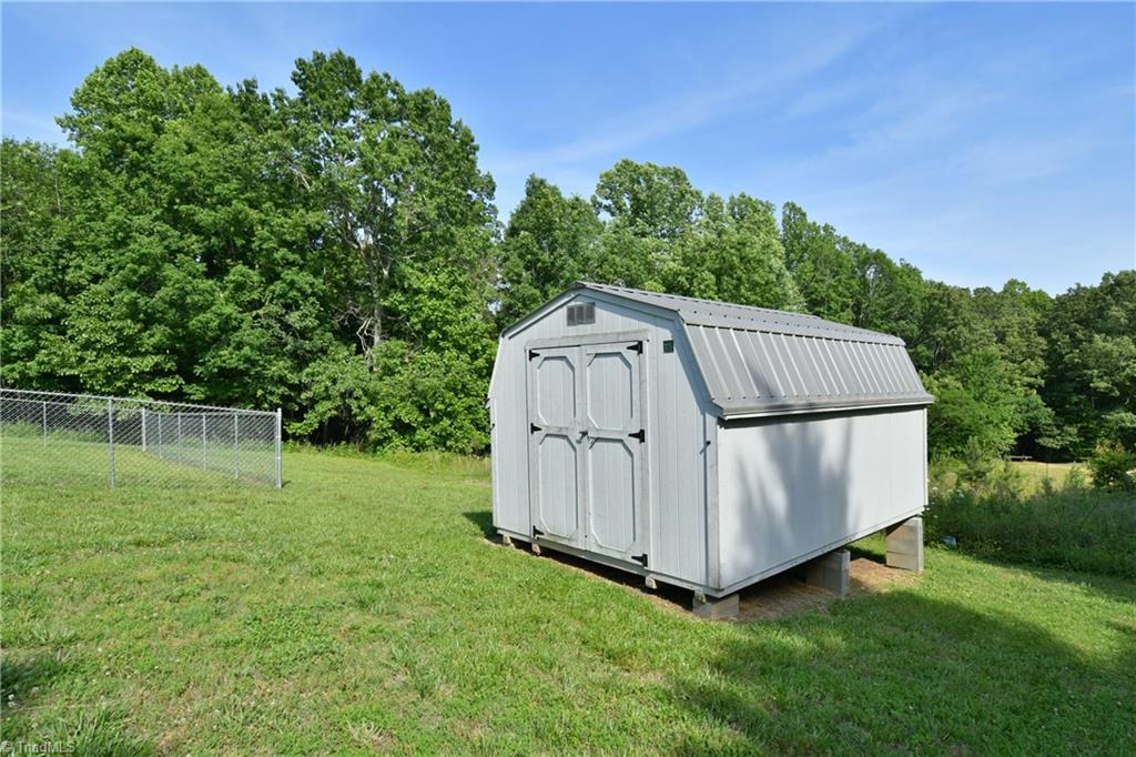 7580 Ridge Road Tobaccoville, NC 27050 - Photo 18 of 19 Gallery Image 18