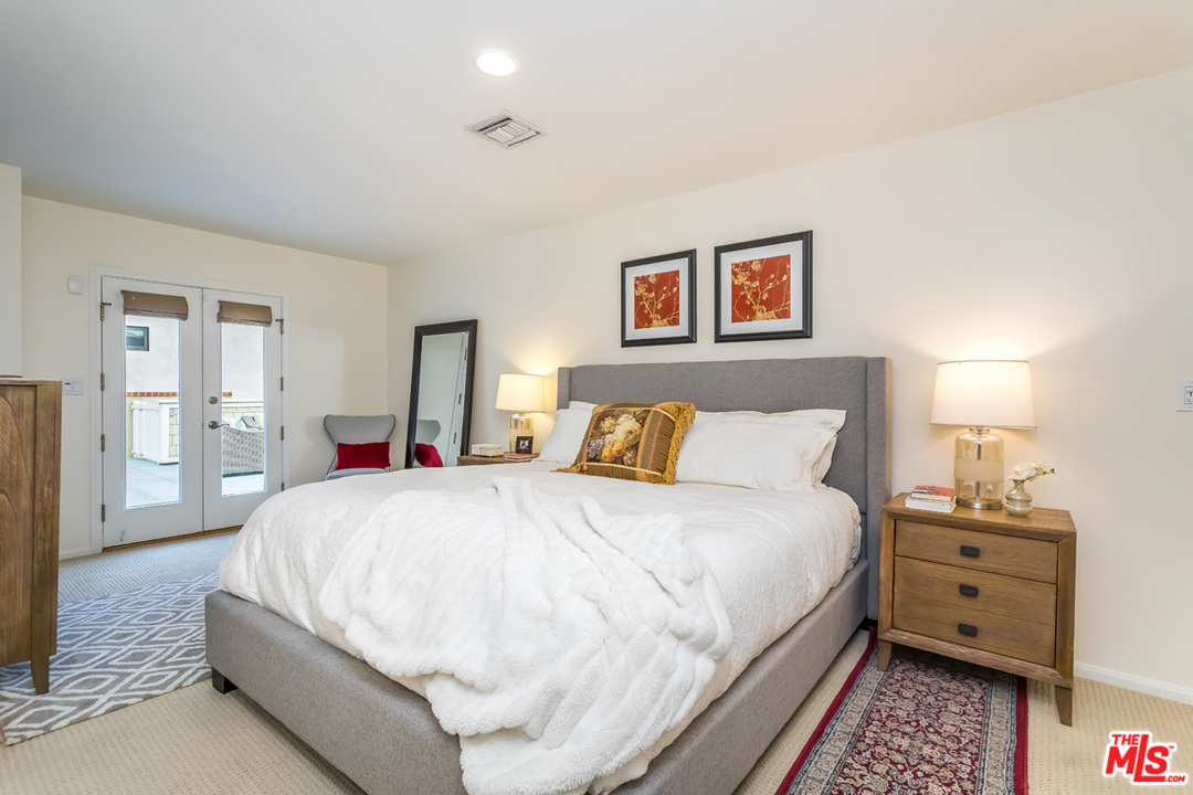 7015 Earldom Avenue Playa del Rey, CA 90293 - Photo 26 of 48