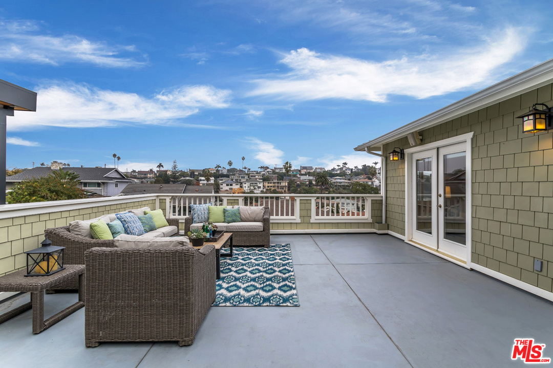 7015 Earldom Avenue Playa del Rey, CA 90293 - Photo 38 of 48