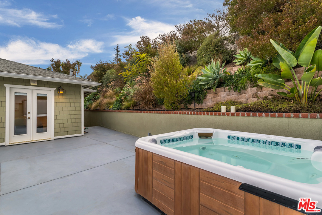7015 Earldom Avenue Playa del Rey, CA 90293 - Photo 41 of 48