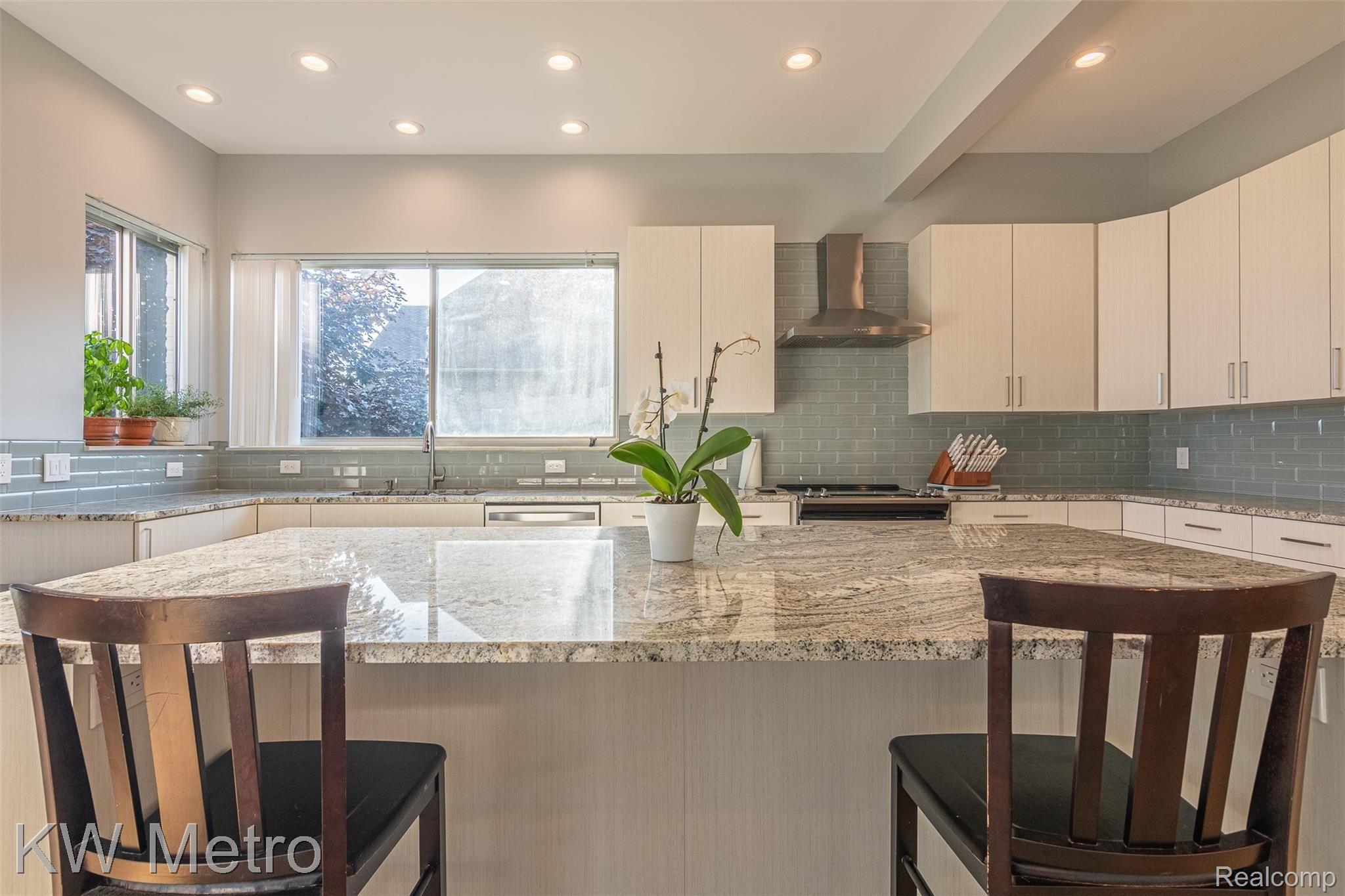 2085 Lone Pine Road Bloomfield Hills, MI 48302 - Photo 23 of 57 2085 Lone Pine Rd-39.jpg