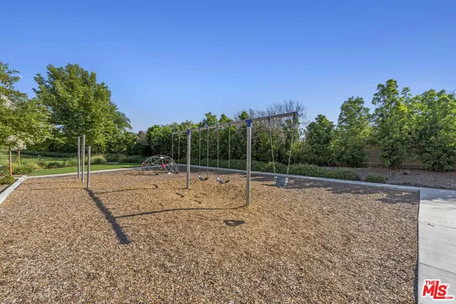 $3,750 | 21757 Bene Drive, Santa Clarita, CA 91350