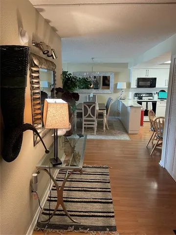 $5,000 | 830 South Gulfview Boulevard, Unit 406, Clearwater, FL 33767