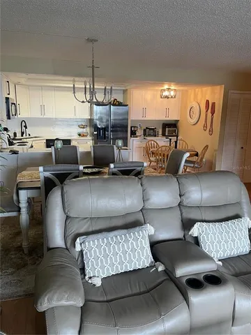 $5,000 | 830 South Gulfview Boulevard, Unit 406, Clearwater, FL 33767