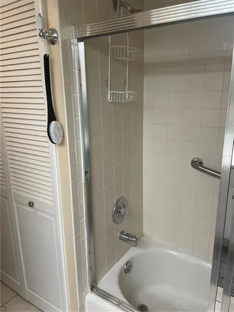 $5,000 | 830 South Gulfview Boulevard, Unit 406, Clearwater, FL 33767