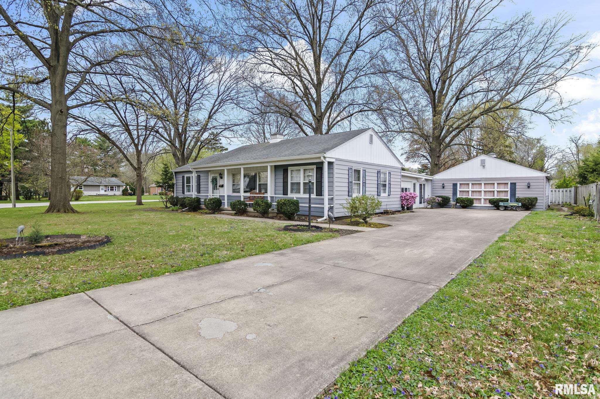 146 Circle Drive Springfield, IL 62703 - Photo 3 of 39