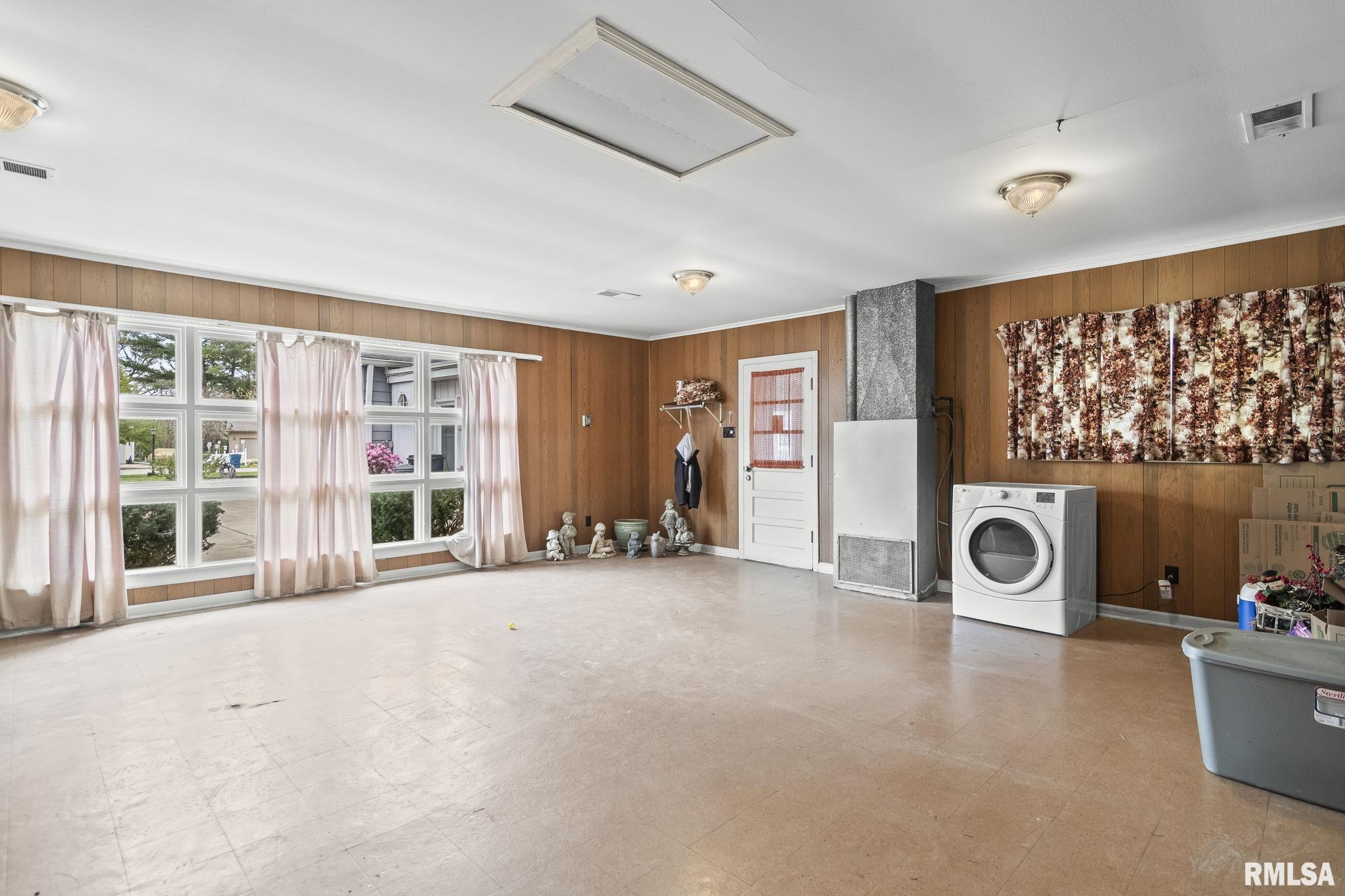 146 Circle Drive Springfield, IL 62703 - Photo 35 of 39