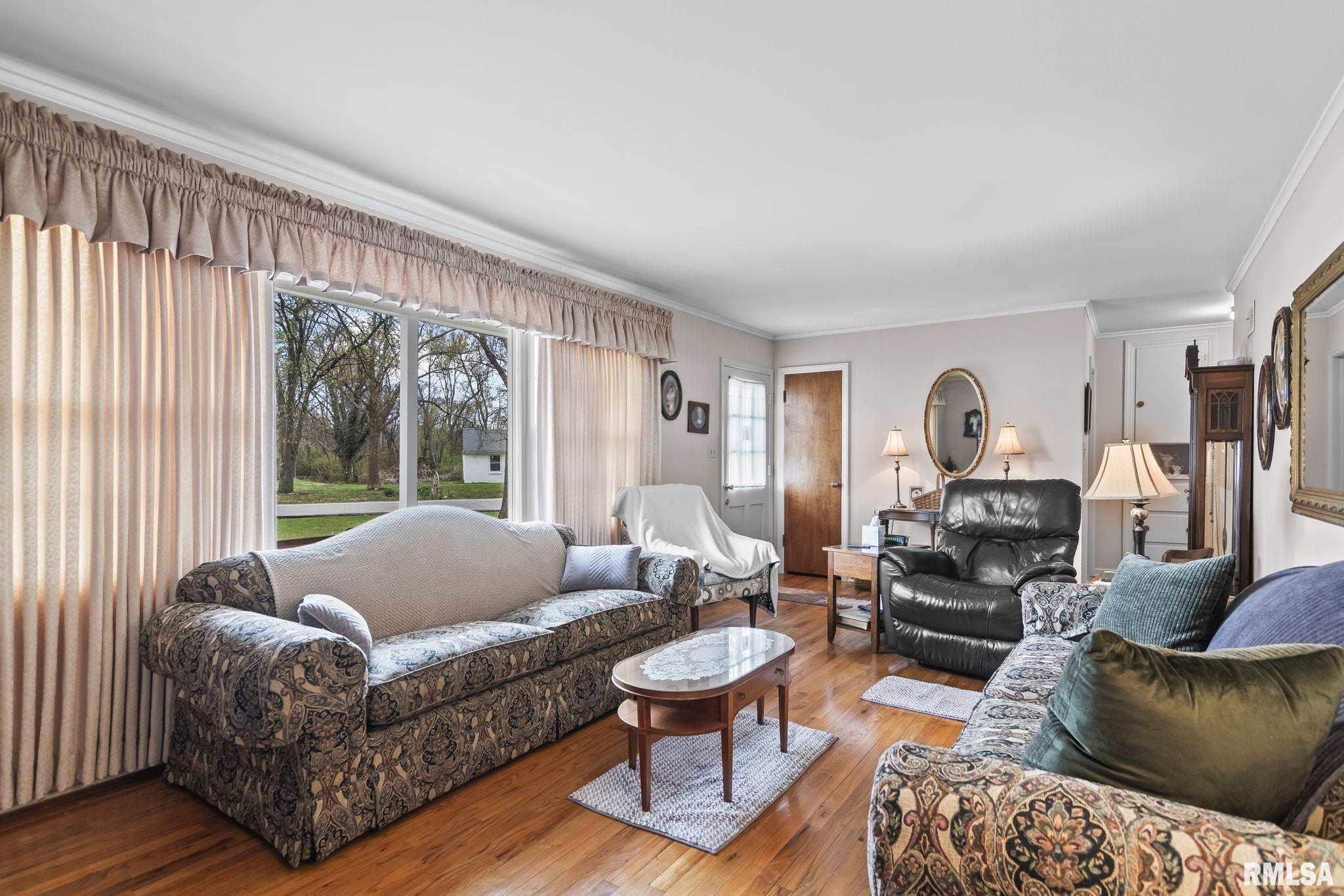 146 Circle Drive Springfield, IL 62703 - Photo 7 of 39