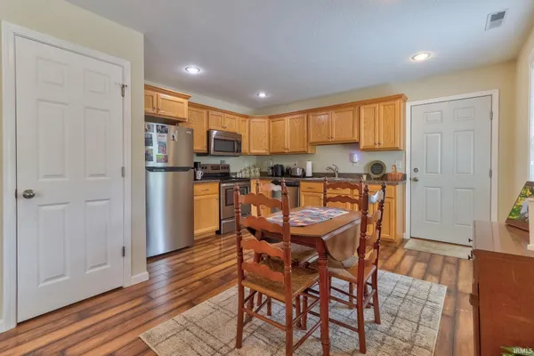$250,000 | 308 Spruce Street, Petersburg, IN 47567