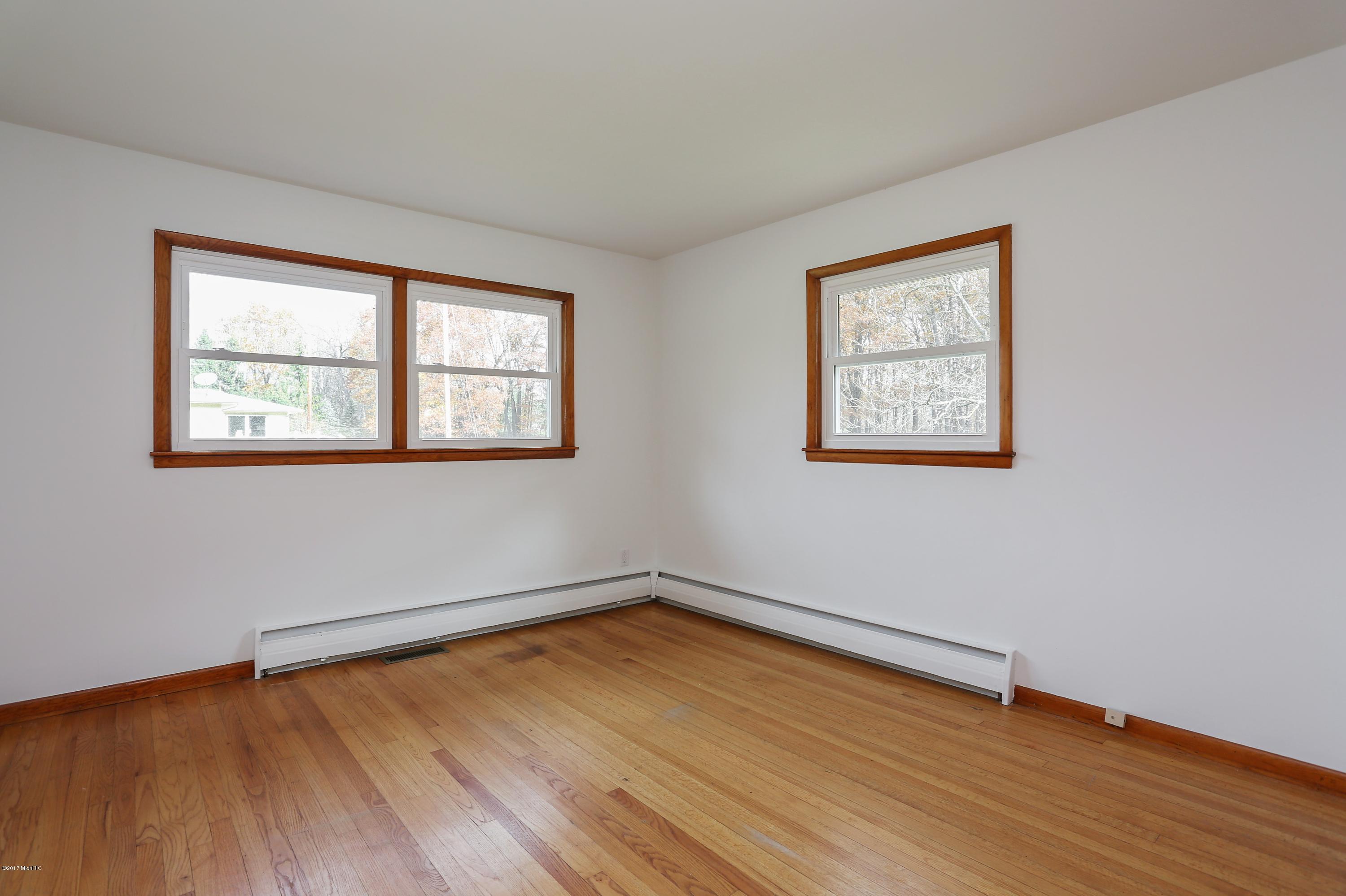 15609 Lakeside Road Three Oaks, MI 49128 - Photo 6 of 15 Bedroom