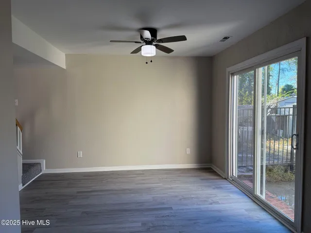 $1,350 | 207 Myrtlewood Circle, Jacksonville, NC 28546