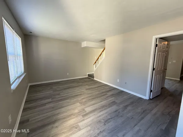 $1,245 | 207 Myrtlewood Circle, Jacksonville, NC 28546