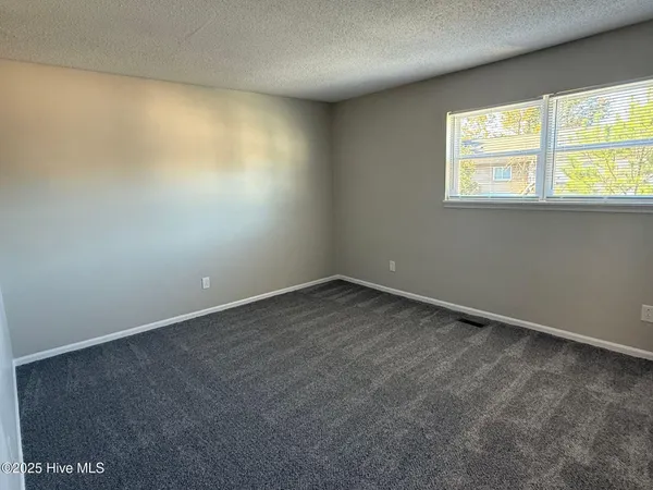 $1,245 | 207 Myrtlewood Circle, Jacksonville, NC 28546