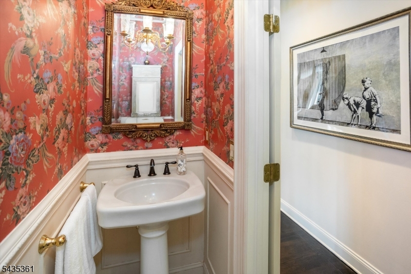 1 Chilton Road Chester, NJ 07930 - Photo 25 of 46
