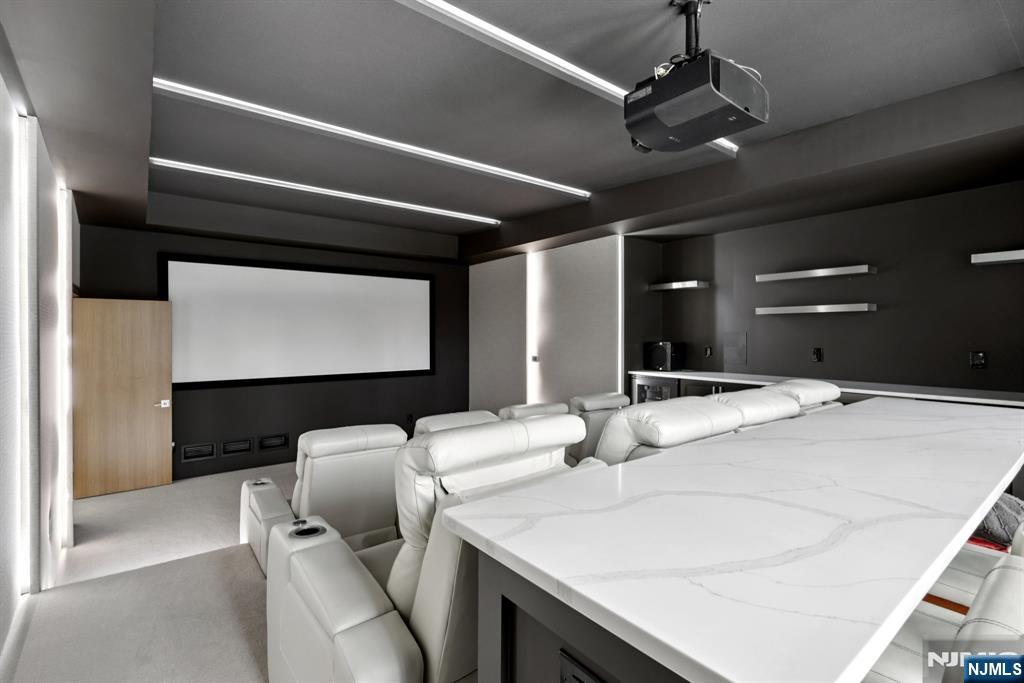 20 Mt Pleasant Road Morristown, NJ 07960 - Photo 9 of 41 a dining room with furniture