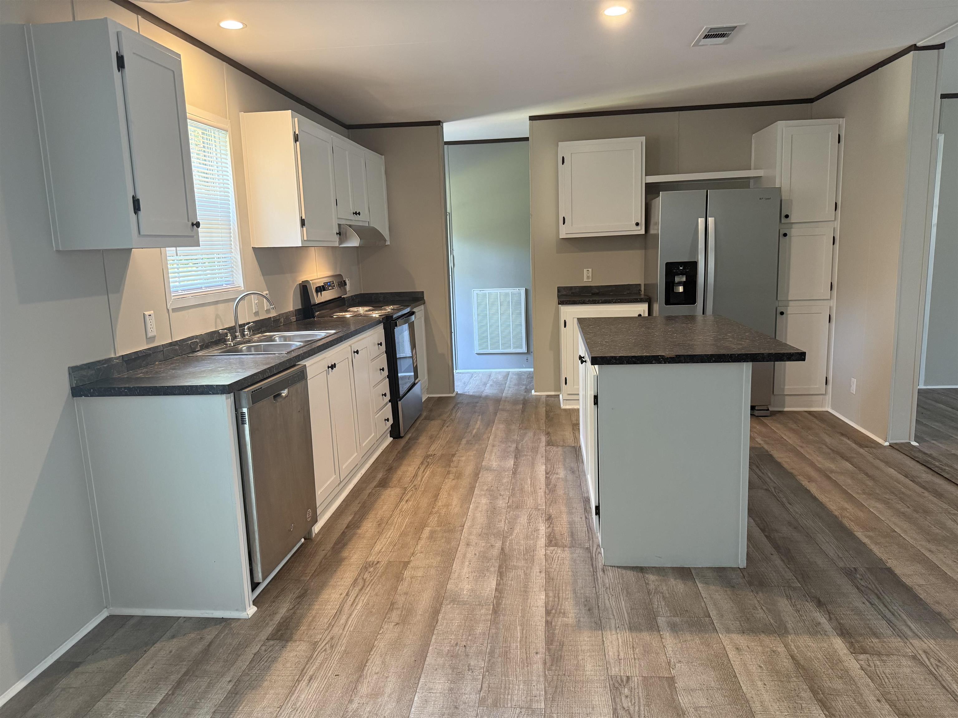 1389 County Rd S-45-678 Kingstree, SC 29556 - Photo 8 of 16