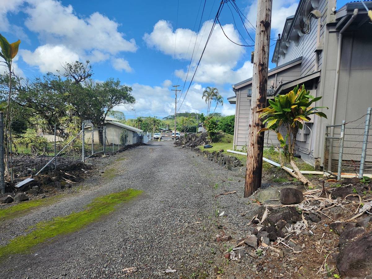 152870 C Pahoa Village Road Pahoa, HI 96778 - Photo 11 of 12 a view of a backyard