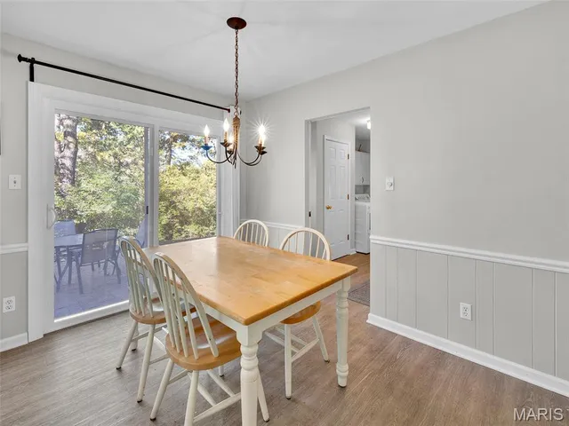 $600,000 | 2323 Hollyhead Drive, St. Louis, MO 63131