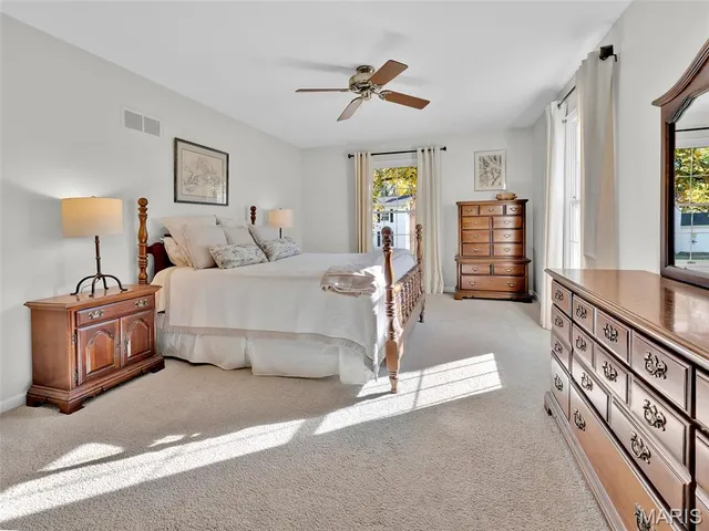 $600,000 | 2323 Hollyhead Drive, St. Louis, MO 63131