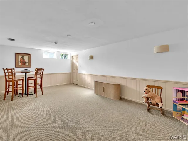 $600,000 | 2323 Hollyhead Drive, St. Louis, MO 63131