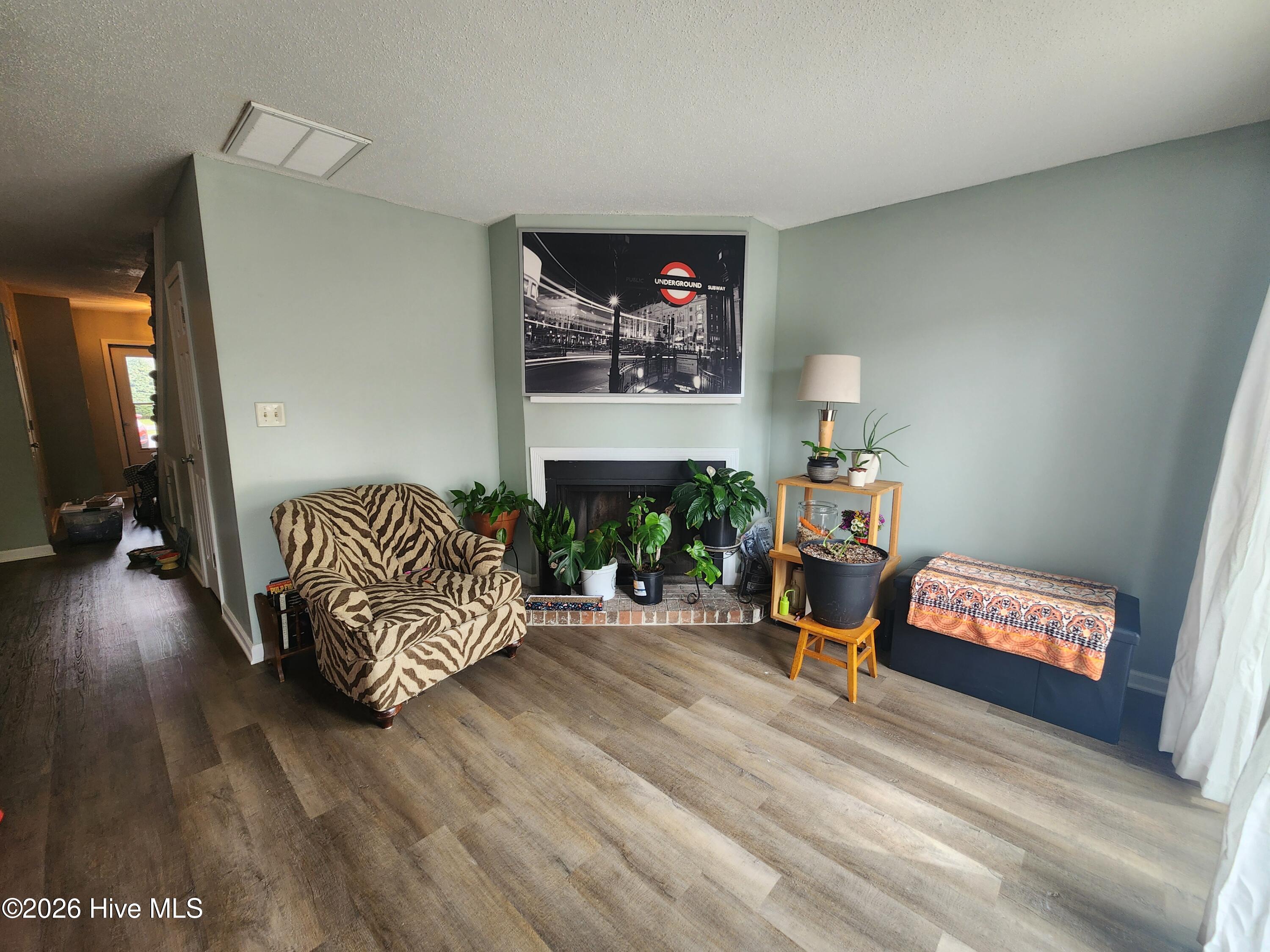 165 Quarterdeck New Bern, NC 28562 - Photo 9 of 21 20260324_144146