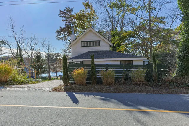 $1,100,000 | 2 Meetinghouse Road, Unit 2, Truro, MA 02666