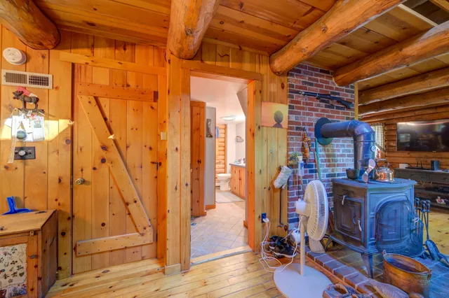 $1,250,000 | 15 Worcester Drive, Raymond, ME 04071