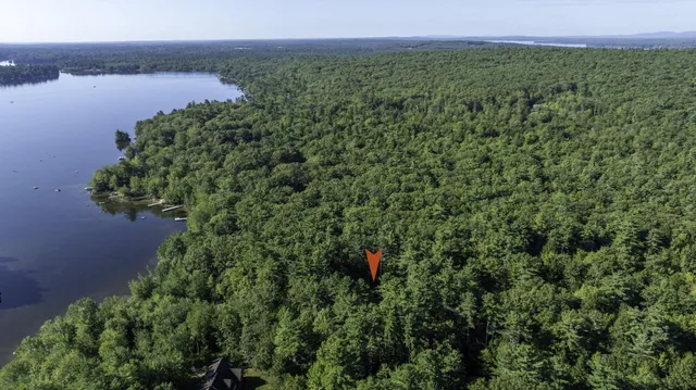 $1,250,000 | 15 Worcester Drive, Raymond, ME 04071