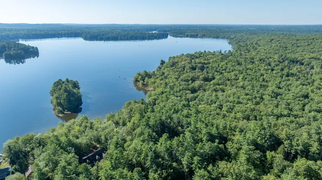 $1,250,000 | 15 Worcester Drive, Raymond, ME 04071