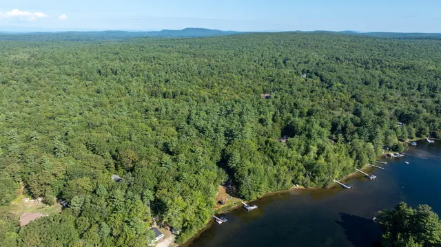 $1,250,000 | 15 Worcester Drive, Raymond, ME 04071