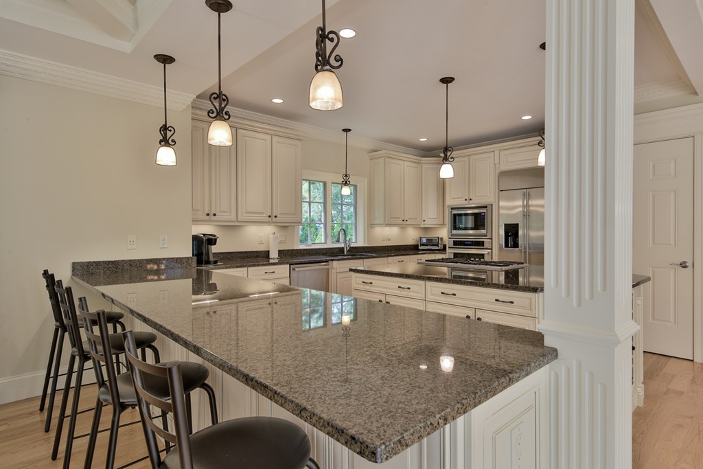 41 Fells Road Winchester, MA 01890 - Photo 4 of 30 Gallery Image 4